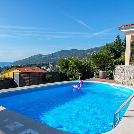 Apartments Villa Adore Ičići Екстериор снимка