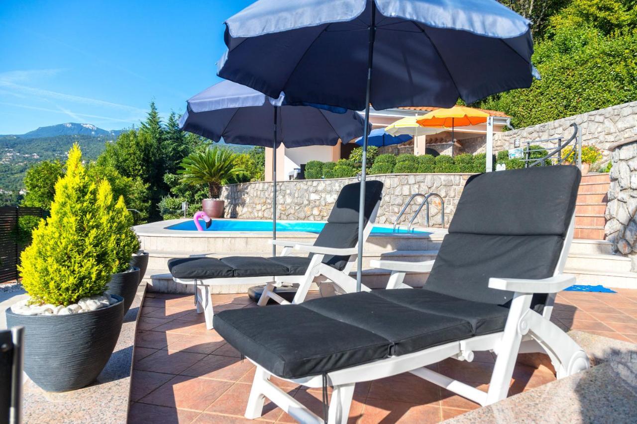 Apartments Villa Adore Ičići Екстериор снимка