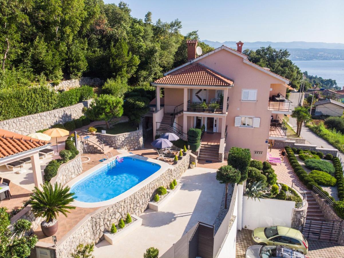 Apartments Villa Adore Ičići Екстериор снимка