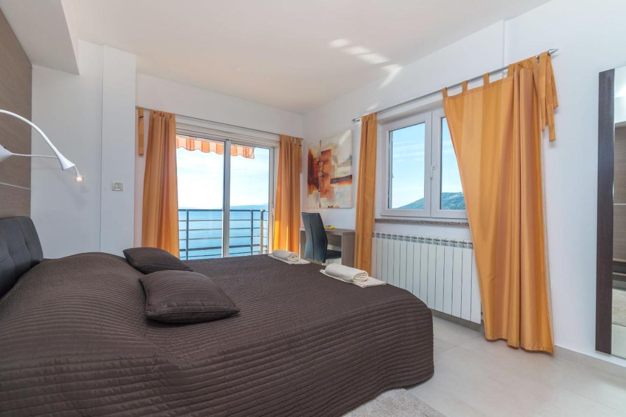 Apartments Villa Adore Ičići Екстериор снимка