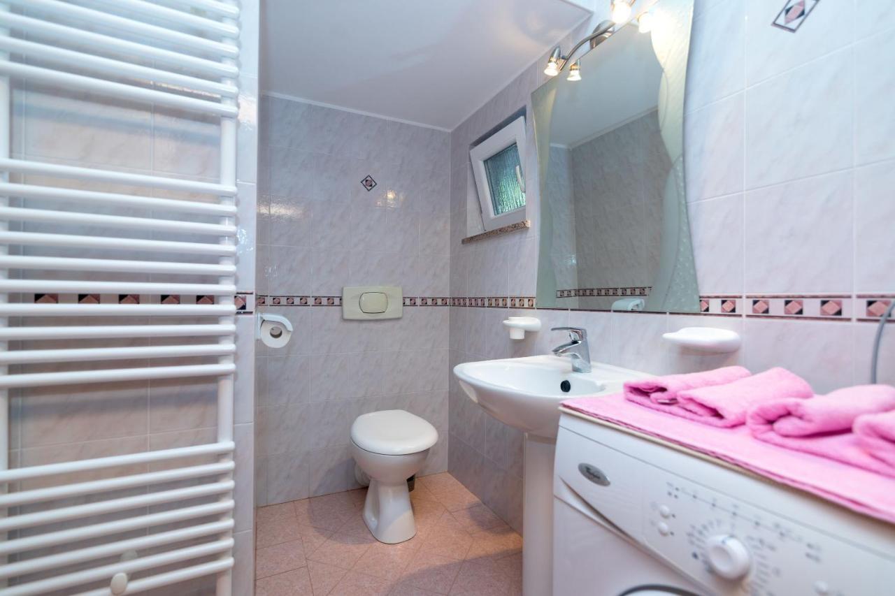 Apartments Villa Adore Ičići Екстериор снимка