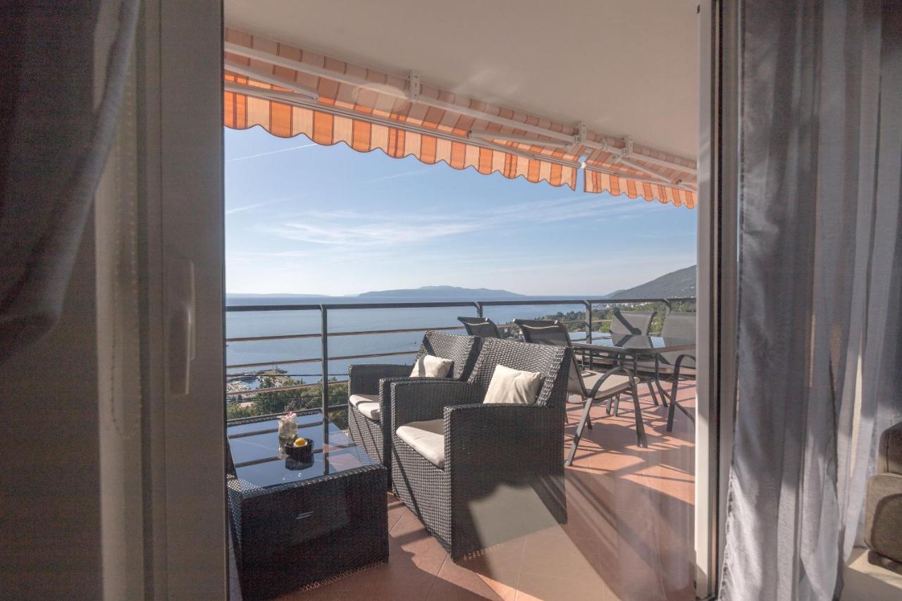 Apartments Villa Adore Ičići Екстериор снимка