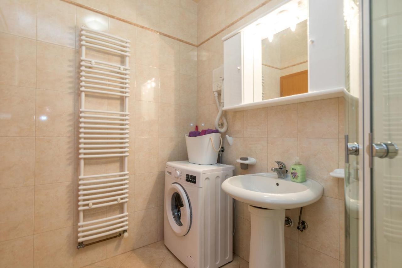 Apartments Villa Adore Ičići Екстериор снимка