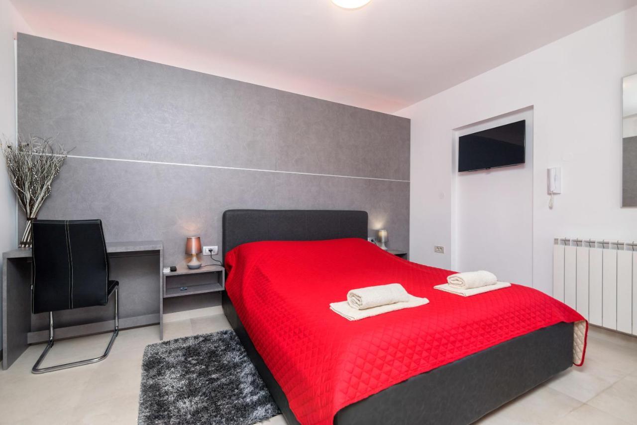 Apartments Villa Adore Ičići Екстериор снимка
