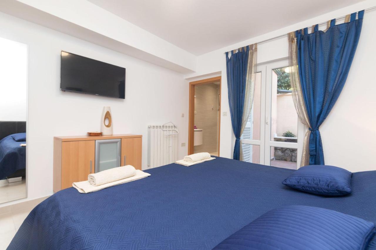 Apartments Villa Adore Ičići Екстериор снимка