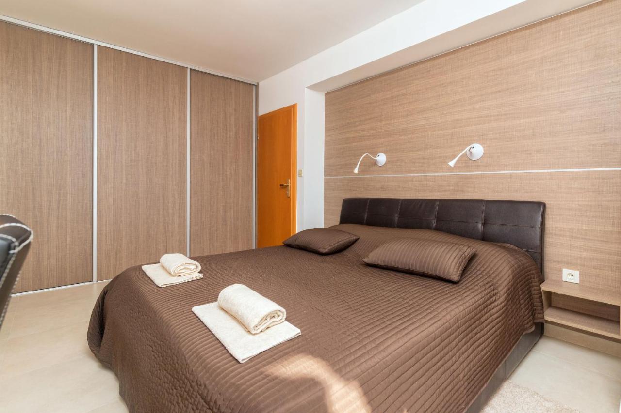 Apartments Villa Adore Ičići Екстериор снимка