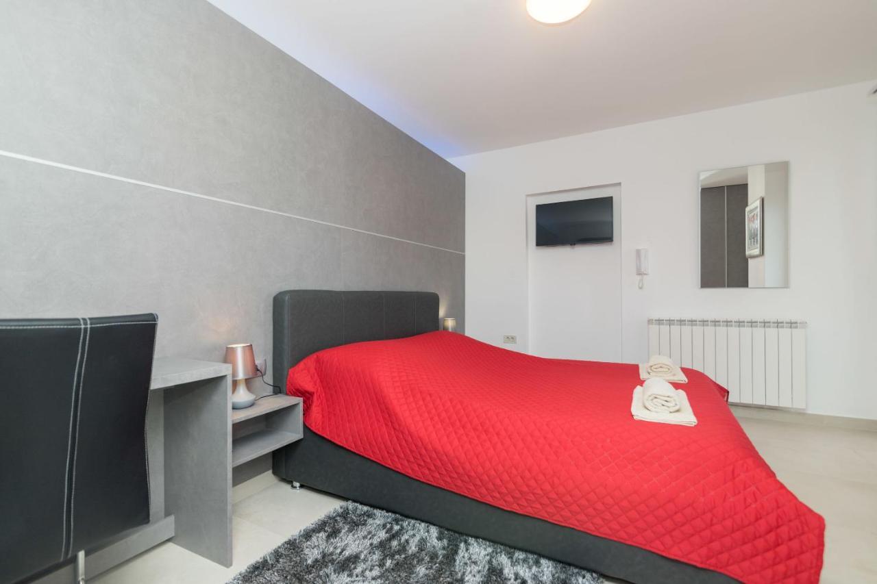 Apartments Villa Adore Ičići Екстериор снимка