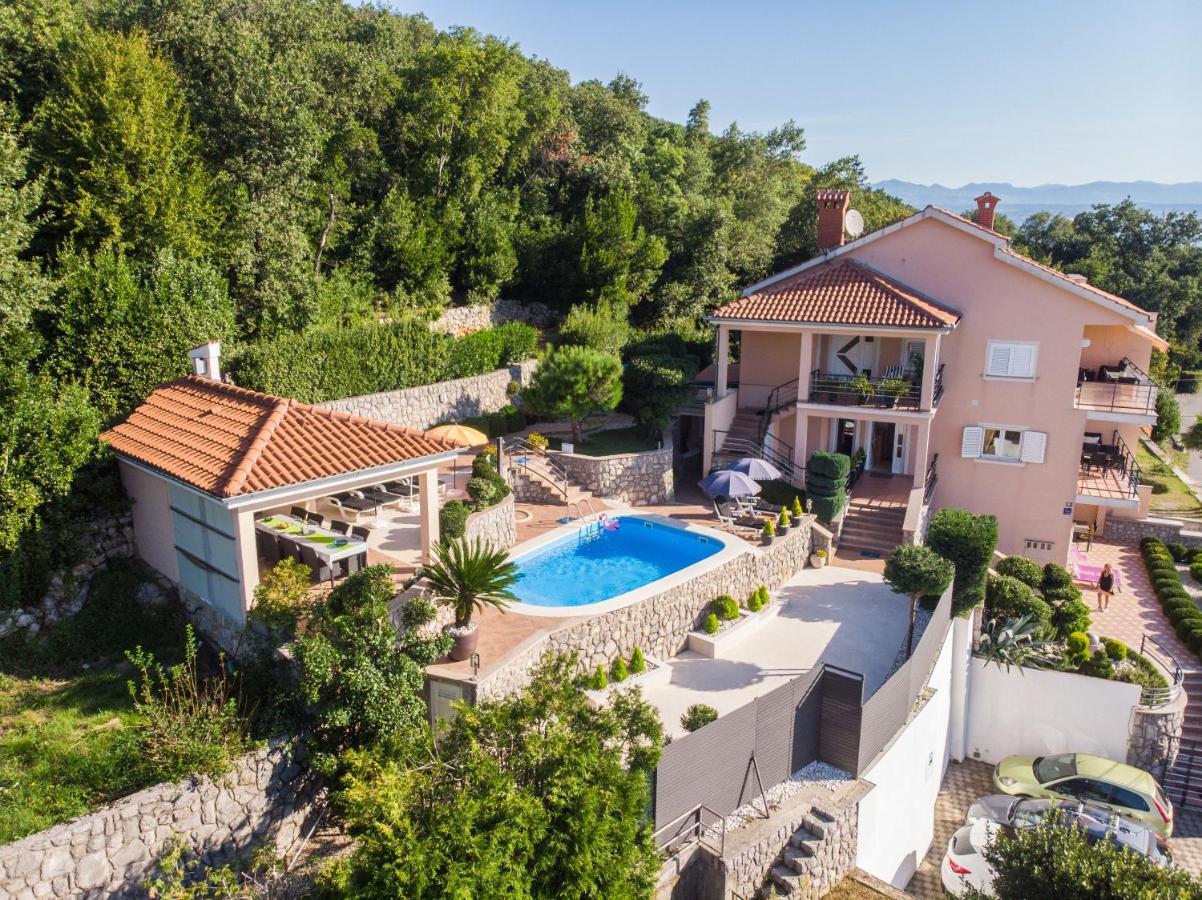 Apartments Villa Adore Ičići Екстериор снимка