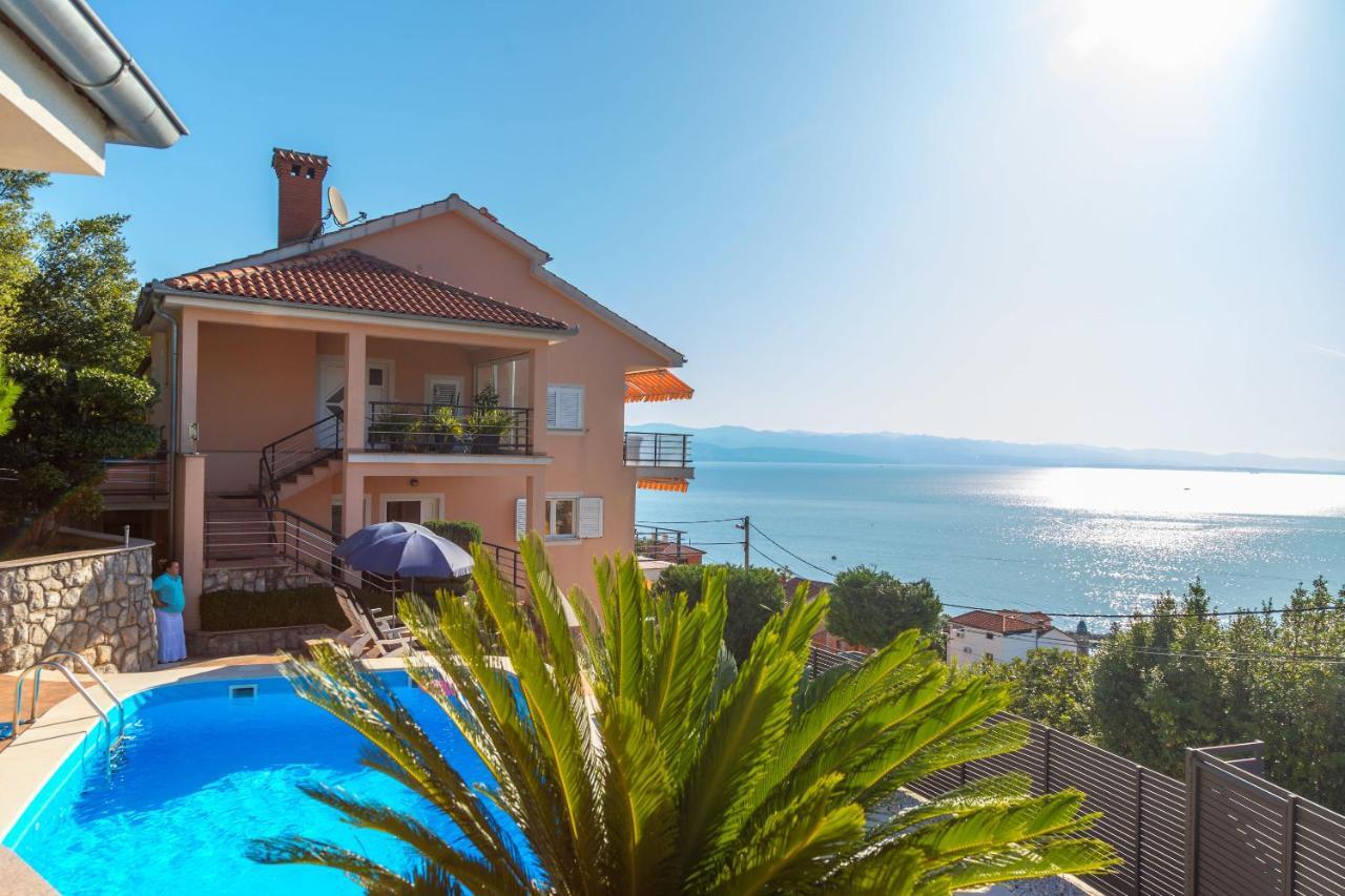 Apartments Villa Adore Ičići Екстериор снимка